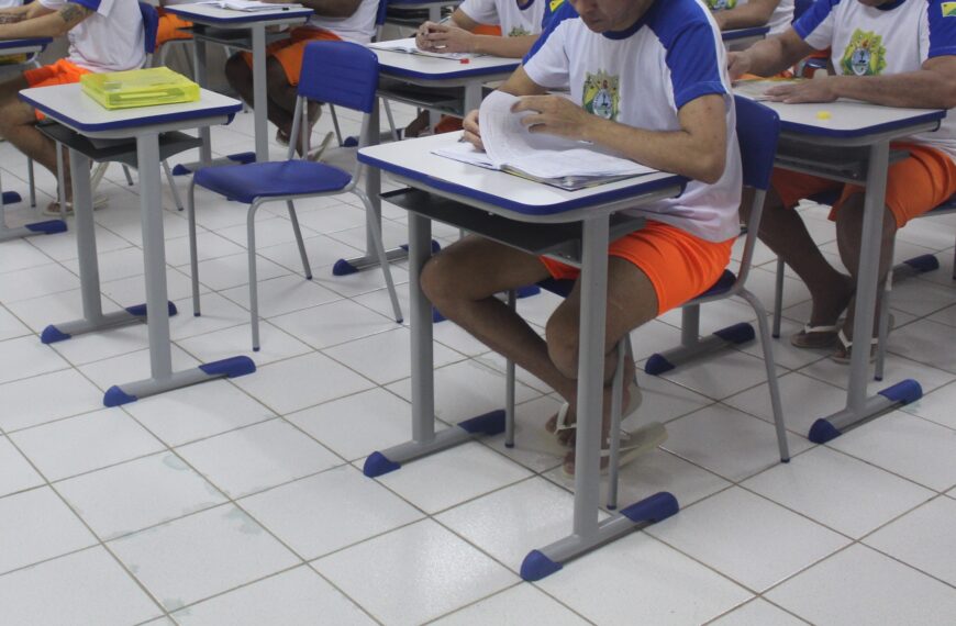 Educação é ferramenta para reescrever histórias dentro do sistema prisional