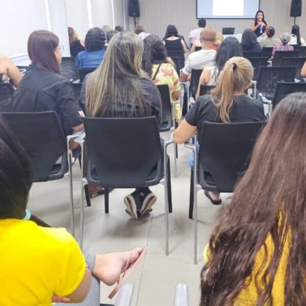 Mulheres privadas de liberdade participam do 3° Encontro de Costureiras do Acre no Sebrae