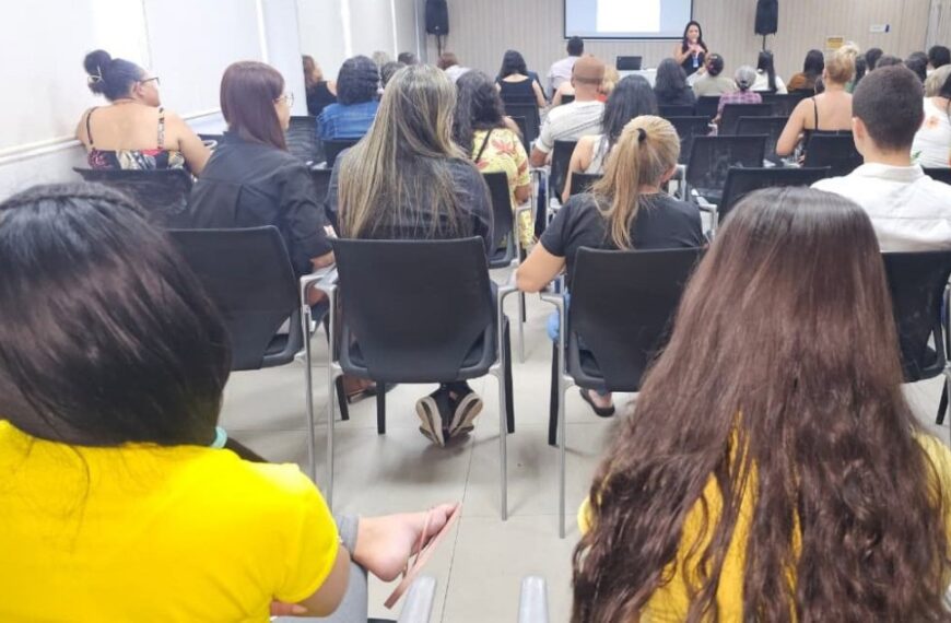Mulheres privadas de liberdade participam do 3° Encontro de Costureiras do Acre no Sebrae